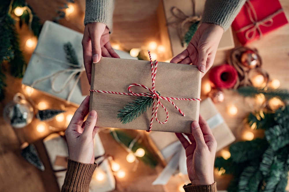 The 6 Types of Gift Giver Personalities – Which Type Are You? - Featured image