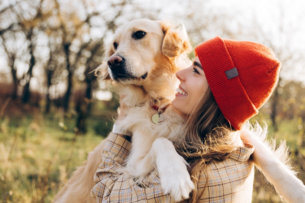 5 Dog breeds that seem to love women more than men - Featured image