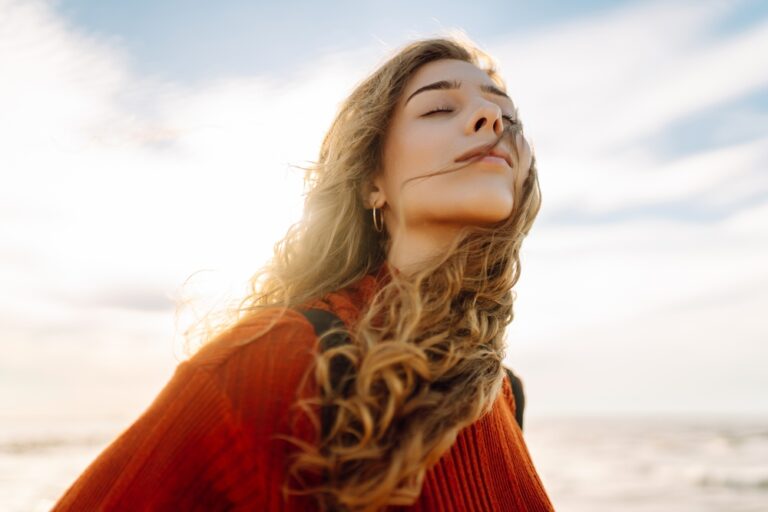 If You Refuse To Hate Someone You Once Loved, You Have These 11 Rare Qualities - Featured image