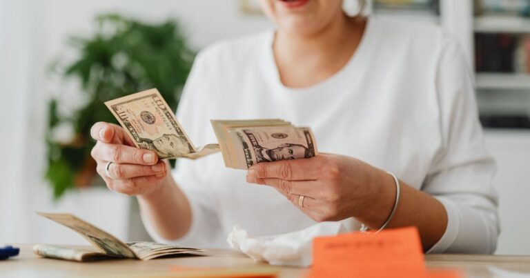 16 Things Frugal People Never Ever Buy - Featured image