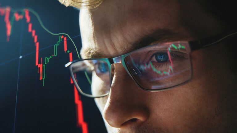 Why Top Financial Experts Believe the Entire Crypto Market Just Collapsed - Featured image