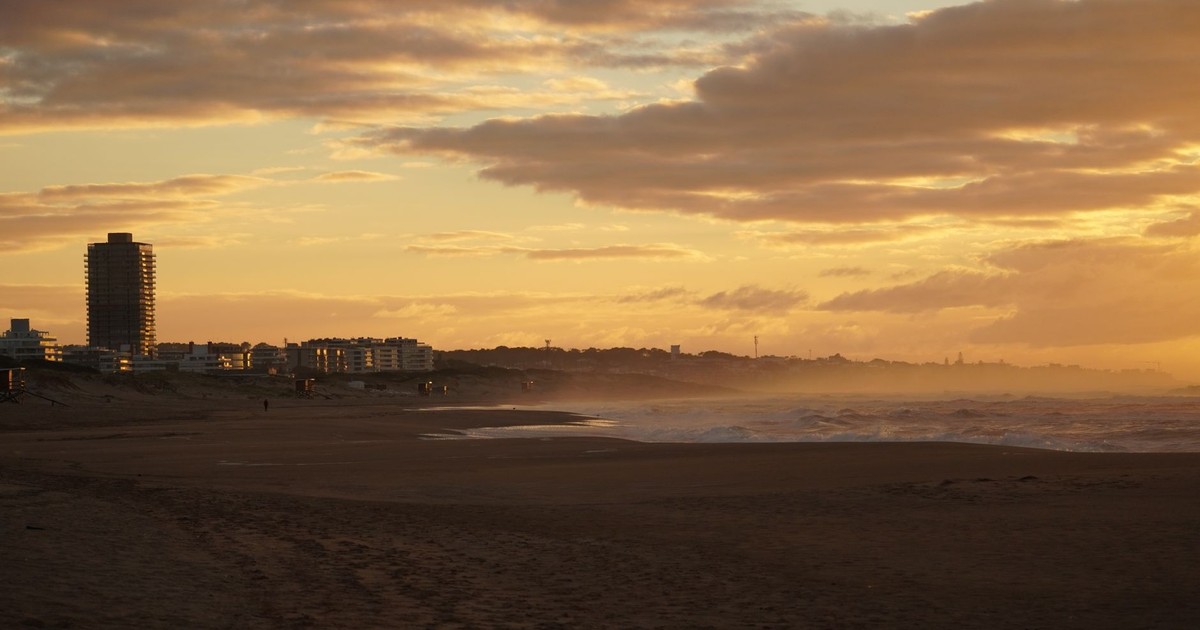 A serene sunset view over Punta del Este beach, capturing the natural beauty of Uruguay's coastline.