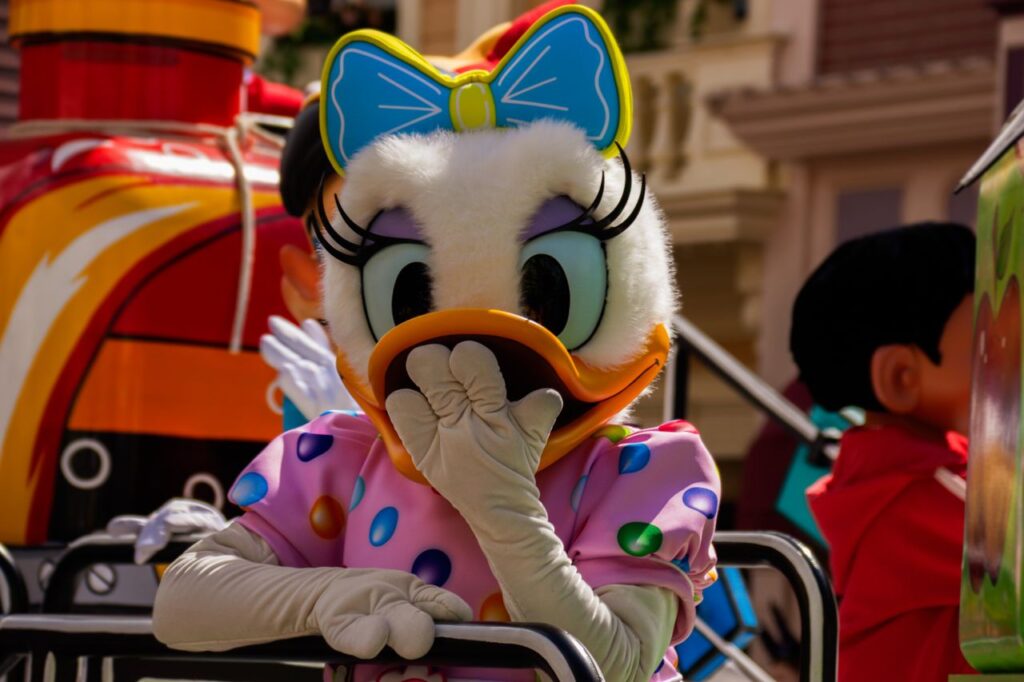 30 Legendary Walt Disney Myths That People Still Believe Are True (but are totally made up) - Featured image