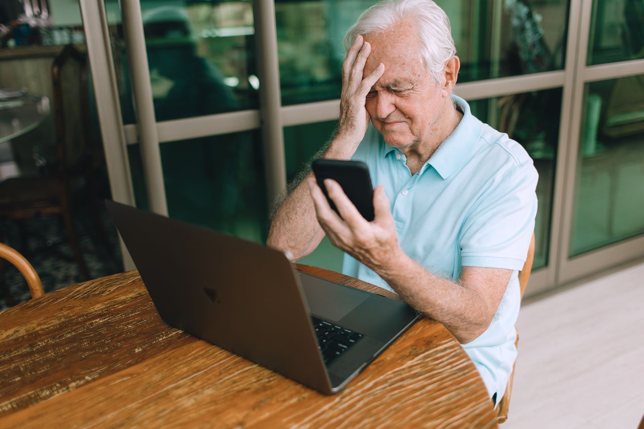 6 Money Decisions People Deeply Regret Years Down the Line