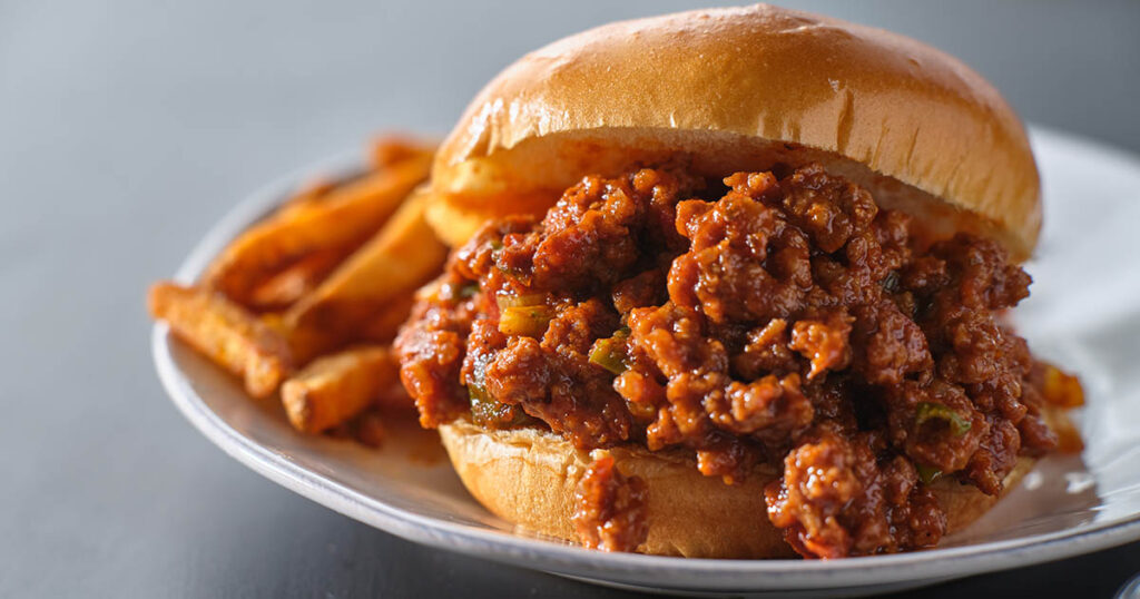 20 Nostalgic Meals Every Middle-Class Mom Made in the ’90s - Featured image