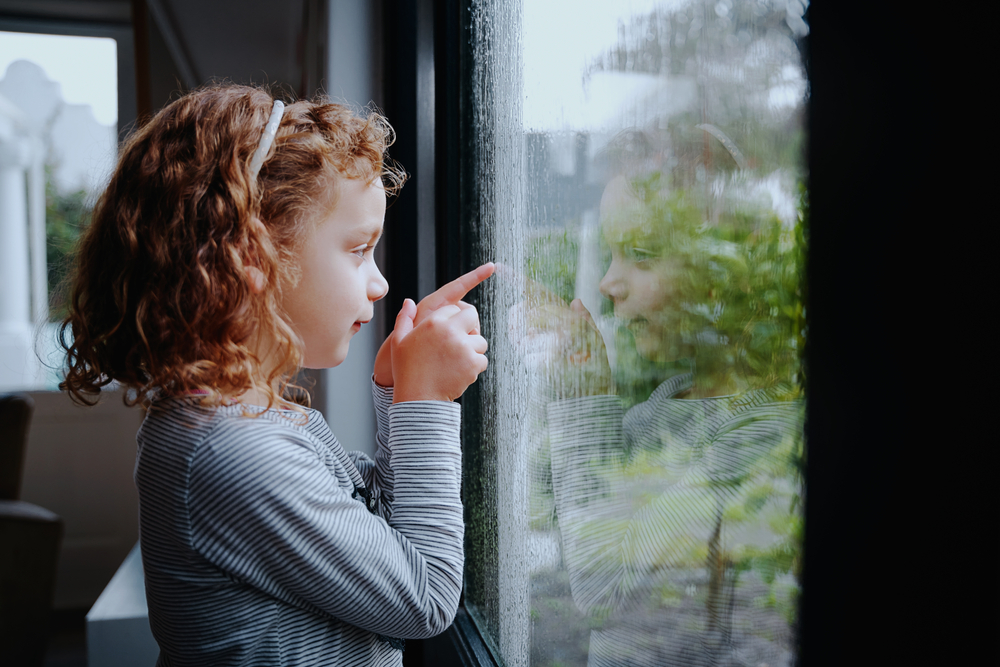 People Who Are Happiest When It’s Raining Outside Usually Have 9 Highly Intelligent Traits - Featured image