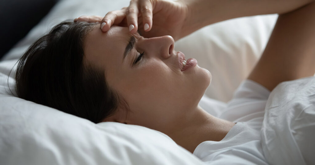 People who always remember their dreams sleep lighter but think differently in these 3 ways - Featured image
