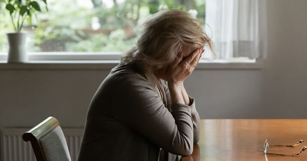 9 Things People Over 60 Wish They’d Stopped Doing in Their 40s - Featured image