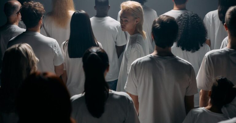 Science Says 1 in 10 People Are Personality ‘Mutants’ — Here’s Why - Featured image