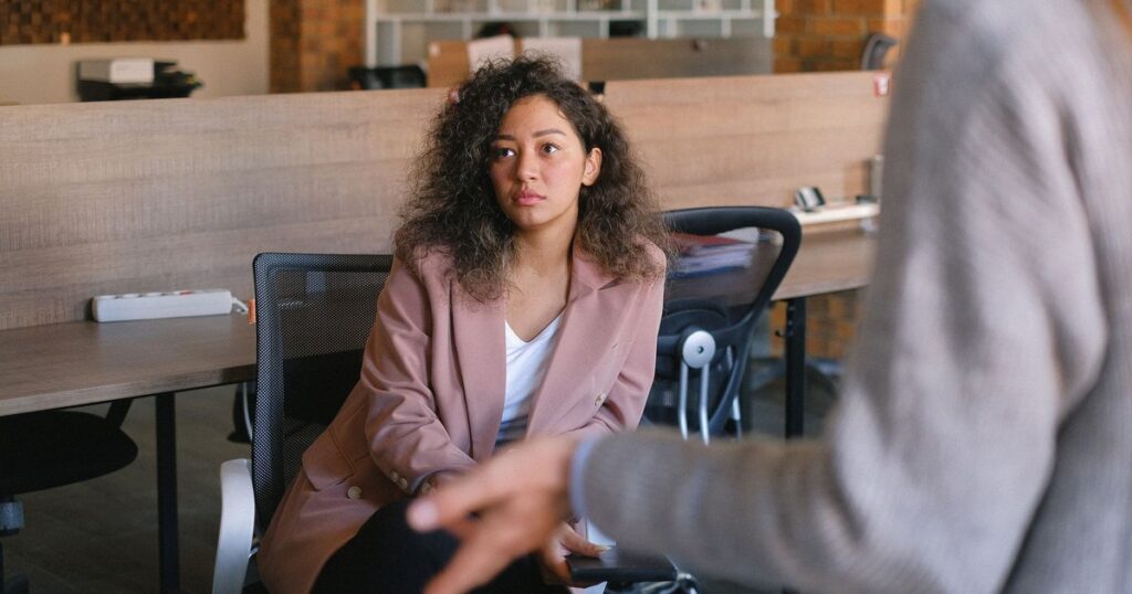 10 Common Phrases That Instantly Rub People the Wrong Way - Featured image
