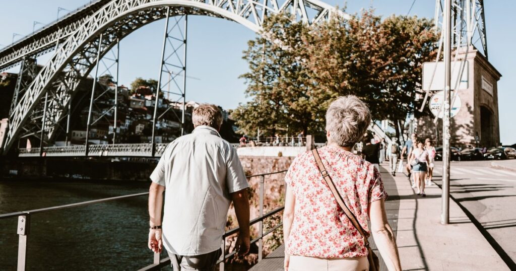 11 Retirement Cities That Have Everything Florida Promises (For Half the Price) - Featured image