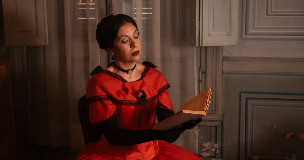 13 Married Women Who Went Down in History for the Worst Reasons - Featured image