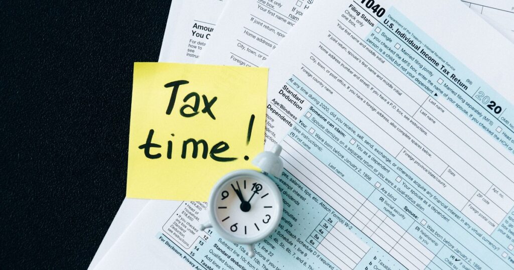 9 Real Reasons the IRS Might Legally Seize Your Tax Refund - Featured image