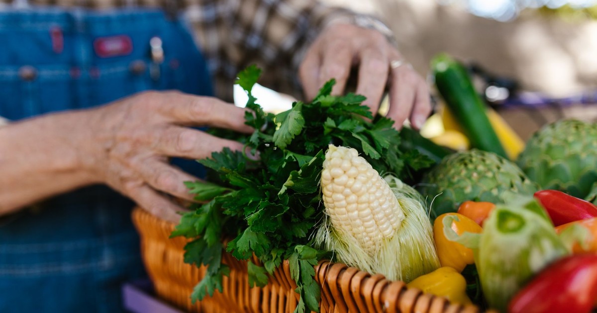 Experts Explain Whether or Not Locally Grown Produce is Safe From Cyclospora