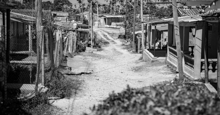 Cuba’s Power Grid Collapses Completely as Castro’s Grandson Seeks a Trump Deal - Featured image