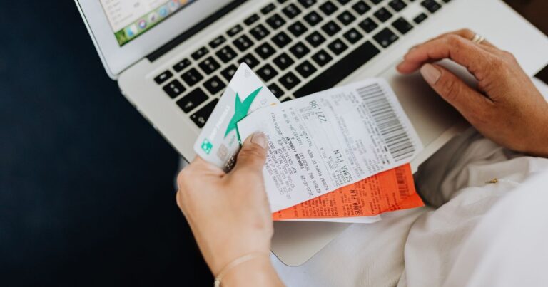 12 Things You Should Do To Significantly Reduce Your Monthly Expenses Starting Today - Featured image