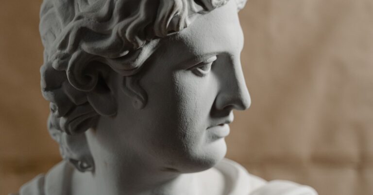 9 Ways to Solve Life’s Problems Like History’s Greatest Thinkers - Featured image