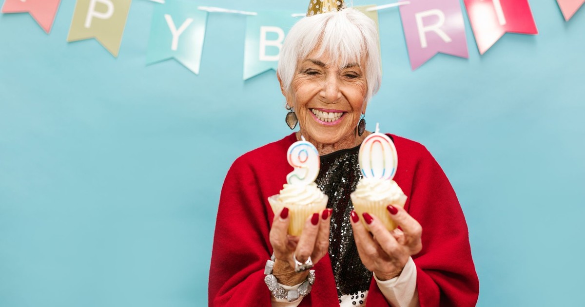 Scientists Reveal Maximum Age of Human Lifespan (if ageing is cured)