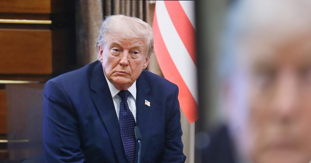 Trump’s eyes closed at Graham’s funeral — and the internet had a lot to say - Featured image