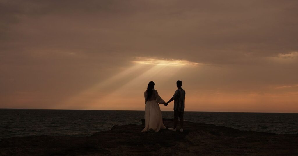 Which Zodiac Signs Are Most Likely to Find Love This August? - Featured image