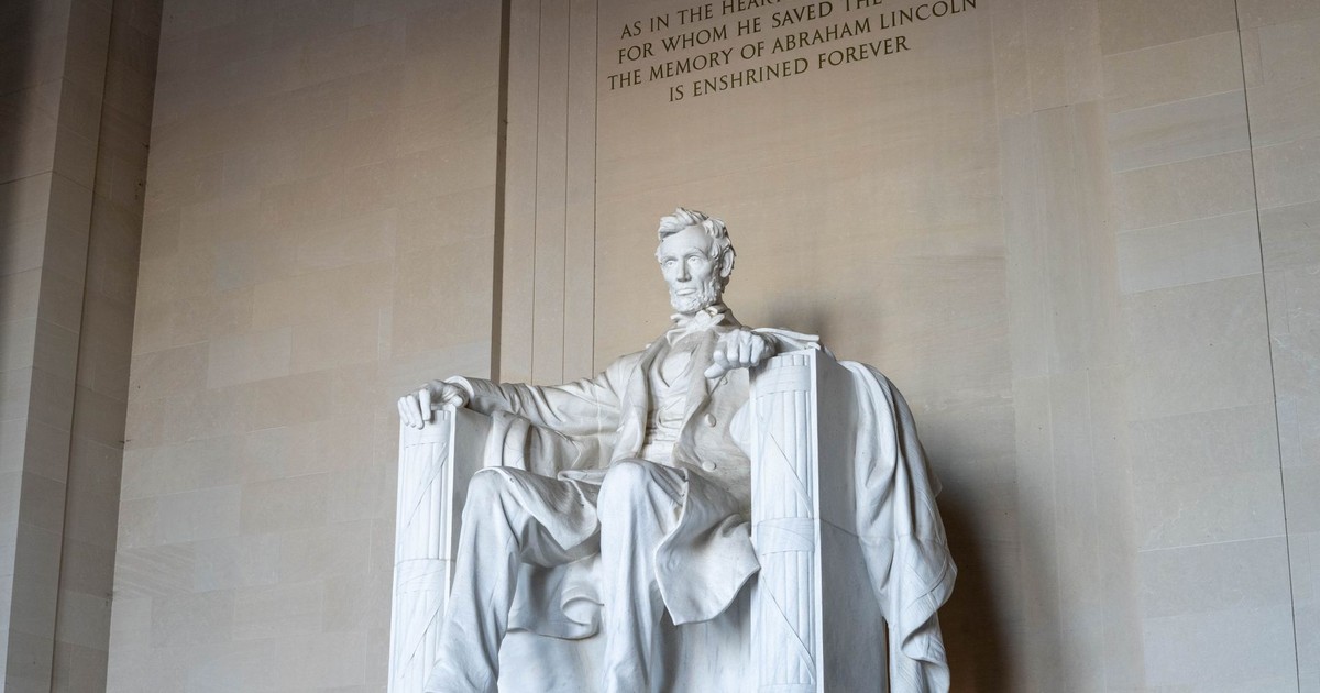 Photo of the Lincoln Memorial statue in Washington D.C., iconic American landmark.