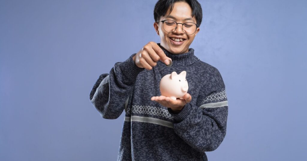 11 Habits That Allow People to Retire Early - Featured image