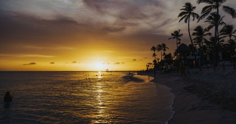 9 Cheap Beach Town Vacations Under $900 a Week - Featured image