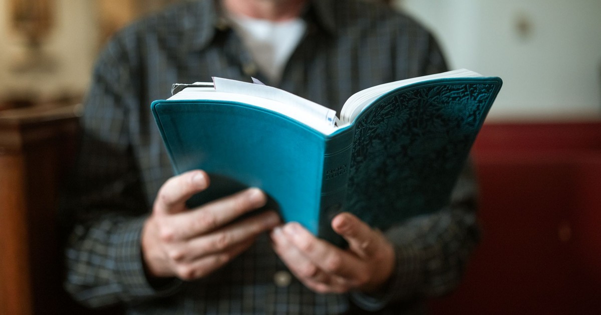 8 “Bible verses” everyone quotes that aren’t actually in the Bible