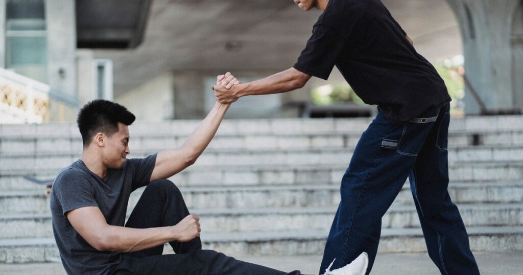 12 Everyday Signs You’re a Much Kinder Person Than You Think - Featured image