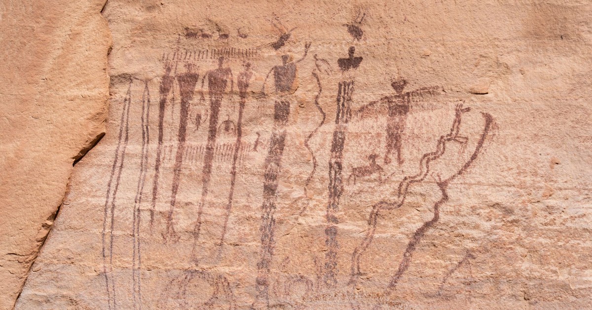 Nebraska’s Hidden State Park Has Ancient Petroglyphs and Gorgeous River Views