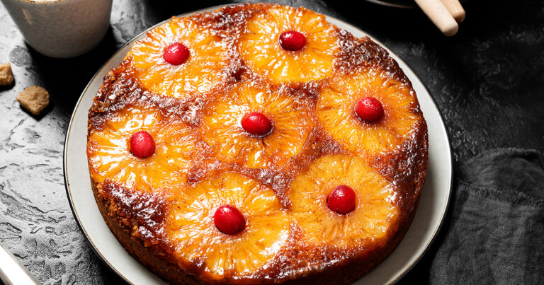 9 Vintage 1970s Desserts Nobody Makes Anymore (But Should) - Featured image